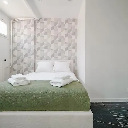 Mairie Des Lilas - Iii Apartment *